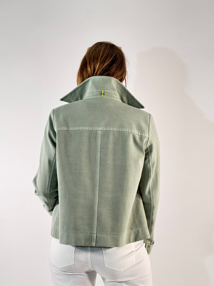 Trenchjacke mit einzigartiger Färbung